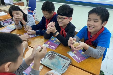 Vận dụng phương pháp "Bàn tay nặn bột" trong giảng dạy môn Khoa học lớp 5 trường Tiểu học Thành Công B